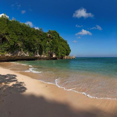Jesnic Hotel Padang  Bagian luar foto