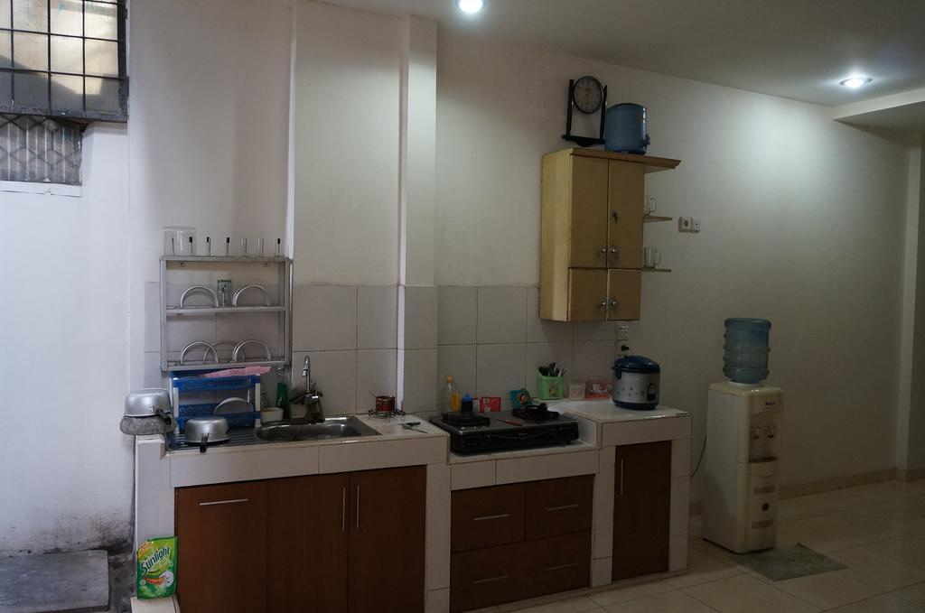 Jesnic Hotel Padang  Bagian luar foto